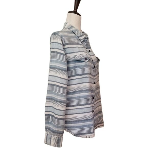 Dylan Blue Striped Button Up Shirt Size M - Picture 2 of 7